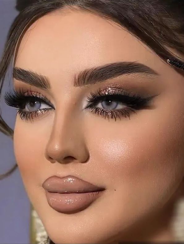 تکنیک‌ های آرایش چشم به سبک عربی