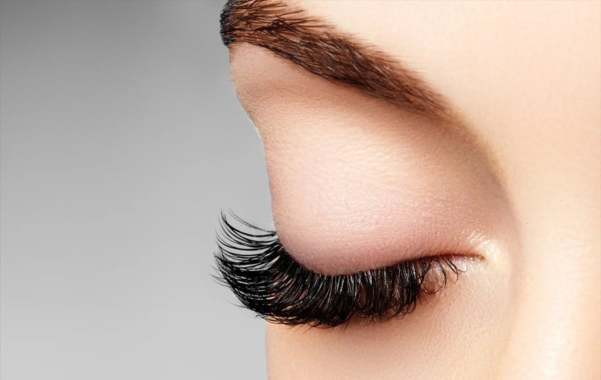 اکستنشن مژه والیوم چیست و چه مزایایی دارد؟